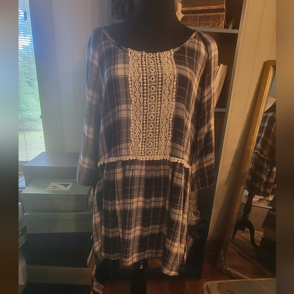 Plus size 2xl Indigo Soul navy blue plaid tunic